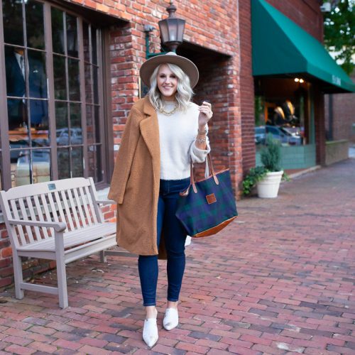 chelsea-adams-biltmore-villlage-shops-nest-netural-fall-outfit-asheville-blogger-fall-outfit